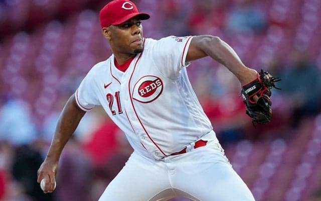 【MLB】最速166キロが「打者に襲いかかる」　ドラ1剛腕の覚醒を確信、デグロム超え「99.8」