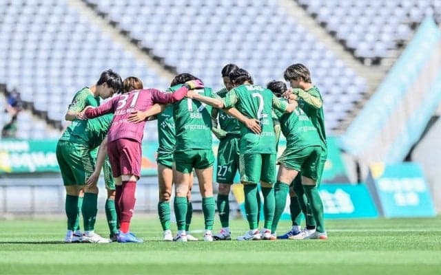 「うわーーシンプルカッコいい!!」東京Vが2023シーズンに着用する「2ndユニフォーム」を発表！「マーブル柄」を施したデザインがファンから好評