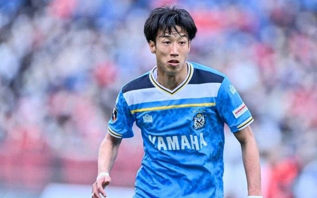 「こうやってイケメンは作られる」磐田の元サッカー日本代表FWが「散髪報告」！ 女子アナ妻も「前髪セーラームーンが整いましたね」と反応
