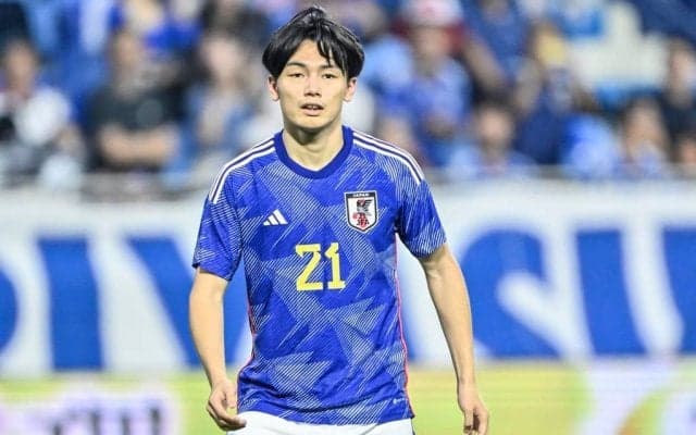 「鹿島でよく見たやつ！」日本代表・上田綺世がベルギーで「“らしさ全開”完璧すぎる裏抜けゴール」決めた！ 日本人対決での得点に、「実に綺世らしい！」「Jリーグで見たヤツ」とファンが懐かしさを感じる！