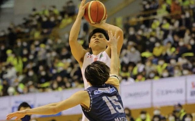 原修太の逆転3Pで千葉Jが信州を破り14連勝に…富樫勇樹も4Qに長距離砲を量産