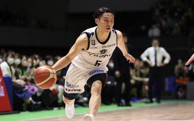 横浜BCが北海道に快勝して4連勝を収める…河村勇輝は25得点でチームをけん引