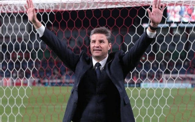 「フットボールの息吹を感じる」浦和のリカルド元監督が再びプレミアのビッグマッチに登場、マンチェスター・ダービーに続いて訪れたのは？