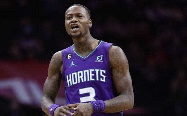 イースト14位のホーネッツ、ロジアーは「僕らは一丸になって勝利しようとしている」