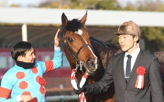 キャリアわずか7戦の6歳馬 度重なるアクシデントを超えて重賞ウィナーの仲間入り