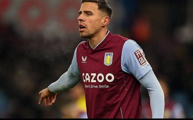 セインツがアストン・ビラへ貸し出していたベドナレクをリコール