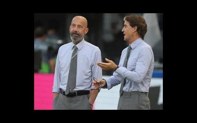 イタリアにユーロ優勝をもたらした友情。最期にヴィアリがマンチーニに託した言葉とは