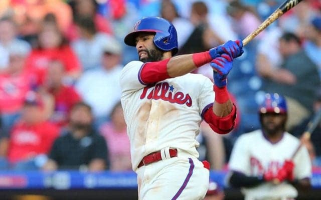 熱狂“バット投げ”が大乱闘の発端に　MLB去って早4年…通算344発男が残した爪痕