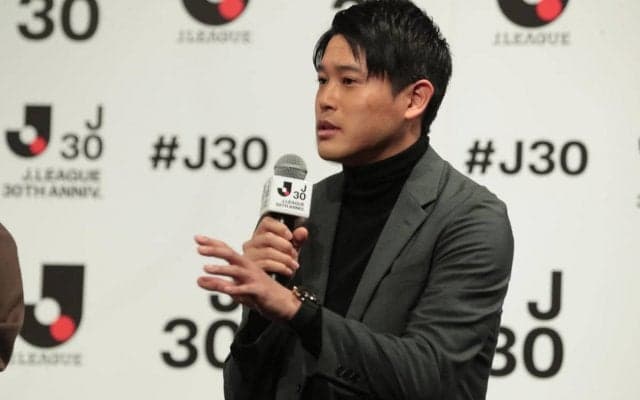 Jリーグにおける「ビッグクラブ」の意義は？ 内田篤人「このチームでプレーしたいとなれば」と日本行きを望んだ仲間との会話から見解