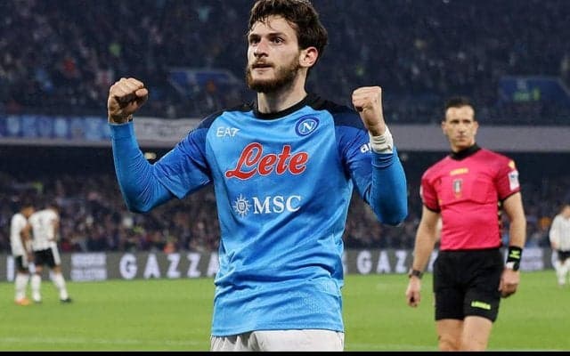 クワラツヘリアが練習復帰、ローマとのデルビー・デル・ソーレ出場へ