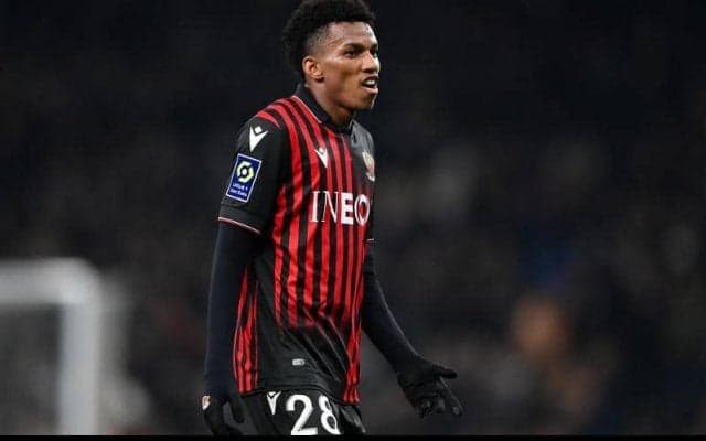 ニース、アルジェリア代表MFブダウィとの契約を2027年まで延長