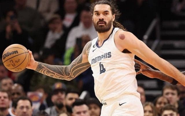 グリズリーズに痛手、先発センターのスティーブン・アダムズが右ヒザ負傷で戦線離脱