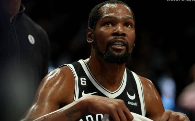 右ヒザ負傷のデュラントが2週間後に再検査へ…オールスターも3年連続で欠場か？