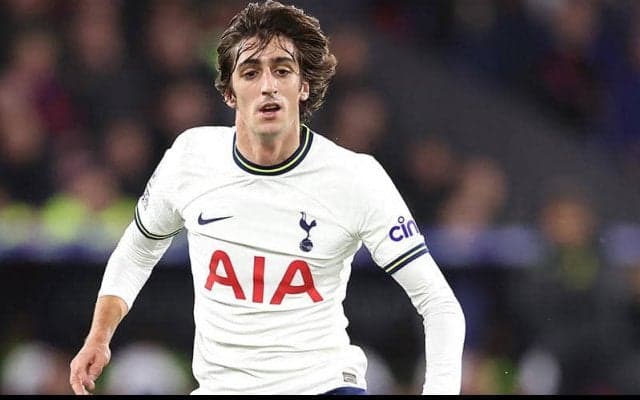 セビージャ、生え抜きのブライアン・ヒル復帰を画策か バレンシアやローマも関心