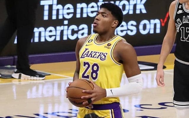 レイカーとなった八村塁が無事デビュー…「今日はずっとワクワク感がありました」