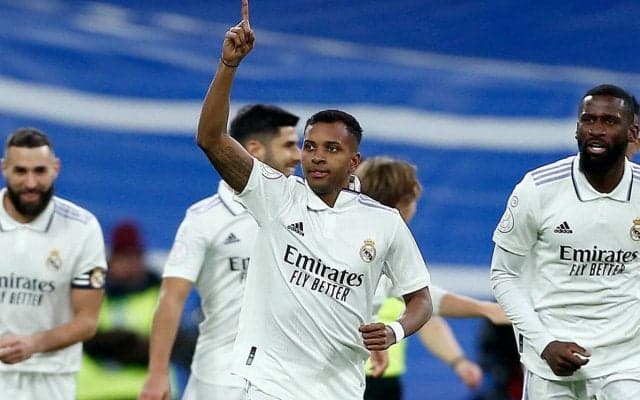 「クレイジーなゴールだ」「奇跡の子」レアルFWロドリゴの衝撃ゴール、ファンから称賛の嵐「怪物ロナウドを思い出させる」