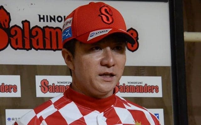 まるでクロアチア代表？　野球界では“見慣れない”独立リーグの斬新ユニが「カッコいい」