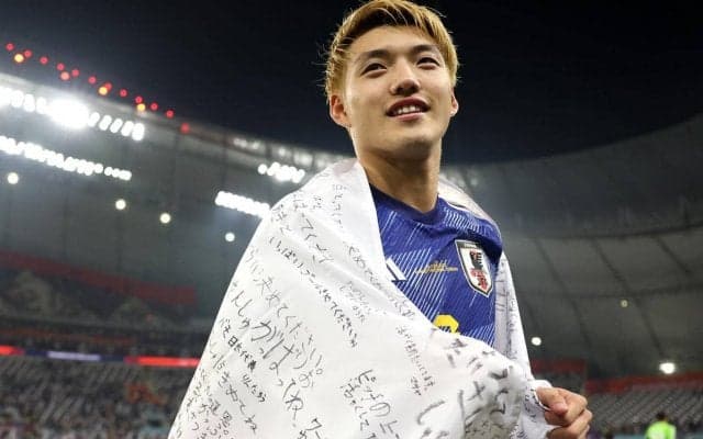 「ワイルドでかっこ良すぎ」「ビジュが良すぎ」堂安律が『GQ JAPAN』に登場、ピッチ内とは違う姿にファン歓喜「買うしかない」