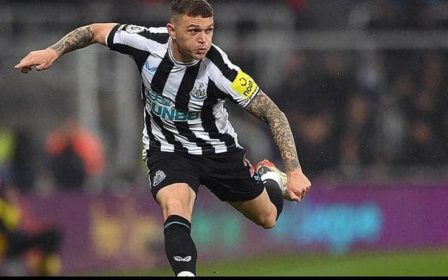 躍進ニューカッスルの象徴トリッピアーが新契約にサイン！　「これ以上望む場所はない」