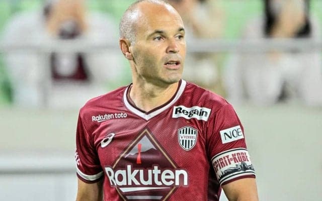 「無双‼️」「どんなこと考えてやってんねやろ」神戸MFイニエスタのJリーグの「超絶テクニック映像」が24万回再生！ 相手選手が翻弄される「魔術的足技」