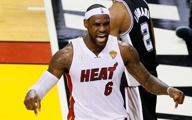 レブロンが2013年ファイナル第7戦で着用したユニフォームが約5億円で落札