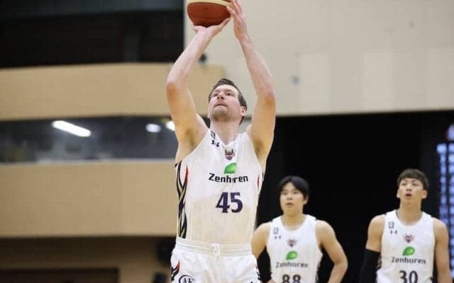 琉球が並里成擁する群馬に白星…クーリーが20得点20リバウンドを挙げてOTを制す