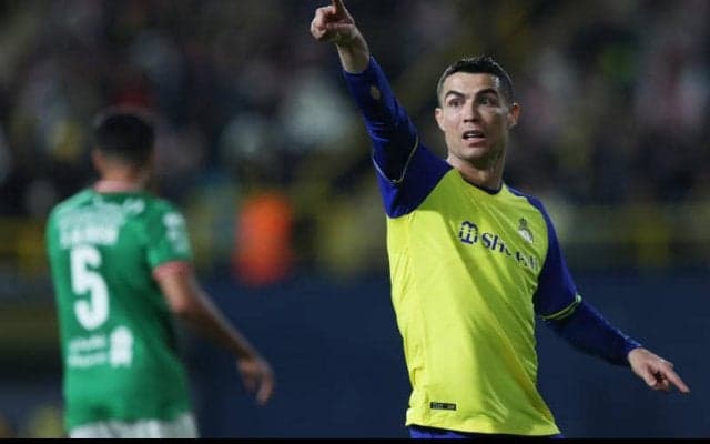 晴れ晴れサウジ移籍のC・ロナウド、引退前に再び欧州へ？　アル・ナスル監督が発言