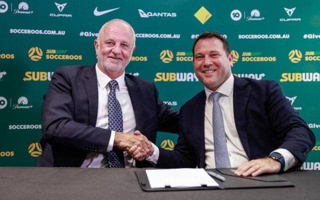 カタールW杯16強のオーストラリア代表がアーノルド監督と契約延長、2026年W杯まで「大きなタイトルに挑戦していきたい」