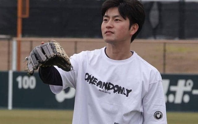 子ども抱えて8人分の買い出し、夕食づくり…　自主トレ支えるプロ野球選手の妻の思い
