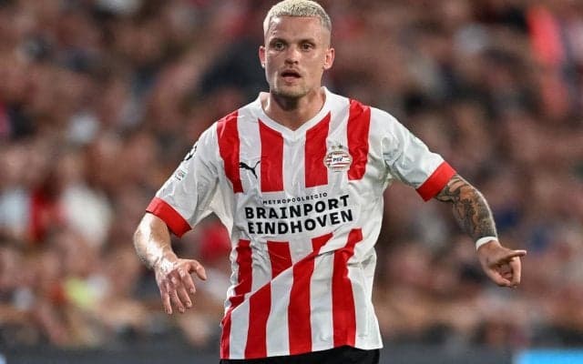 フランクフルトがPSVから元ドイツ代表DFマックスを買取OP付きのレンタル移籍で獲得、左SBが主戦場