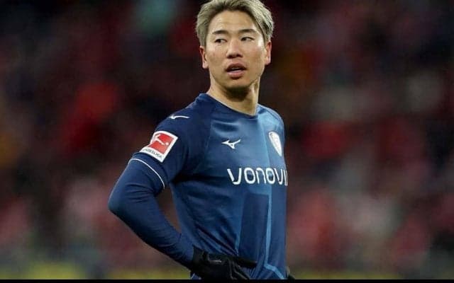 「ファッションいつも攻めてる」「サムライブルーの色」浅野拓磨が久々の私服ショットを投稿！毎度コメントを返す前田大然も恒例の反応