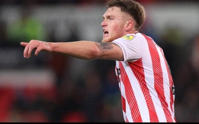 レスター、英2部ストークの豪州代表CBサウターと5年半契約！　PL初挑戦に