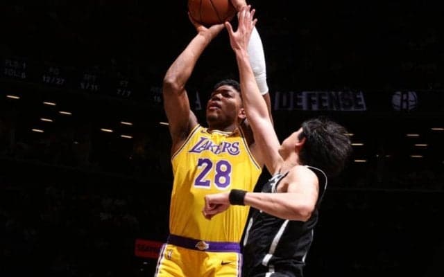 八村塁の移籍後初となる『日本人対決』が実現、渡邊雄太が攻守で存在感を見せたネッツがレイカーズに勝利！