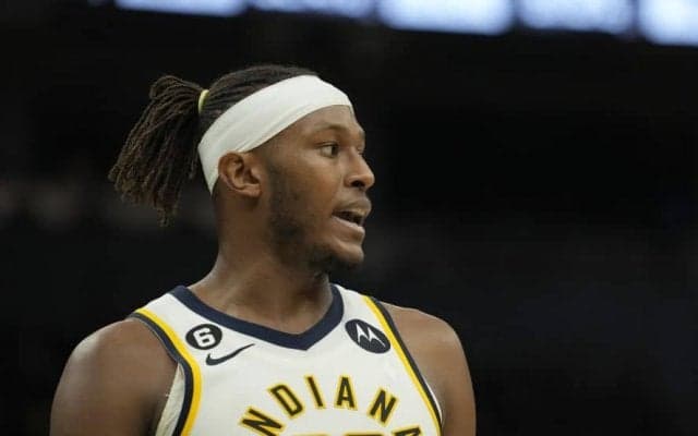 トレード市場の注目株だったマイルズ・ターナー、ペイサーズと2シーズンの契約延長に合意