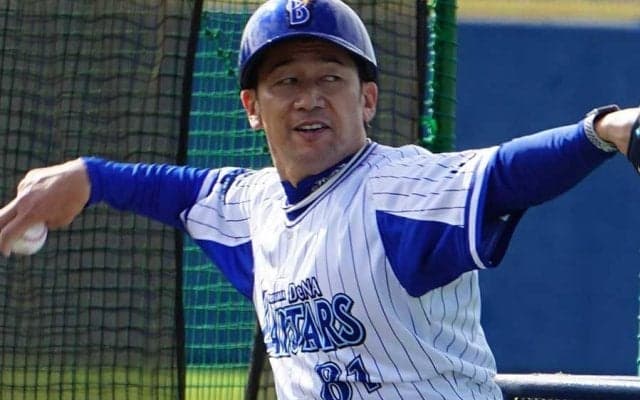 「コントロールえぐ」　引退から6年…49歳とは思えない三浦監督のボールが「唸ってる」
