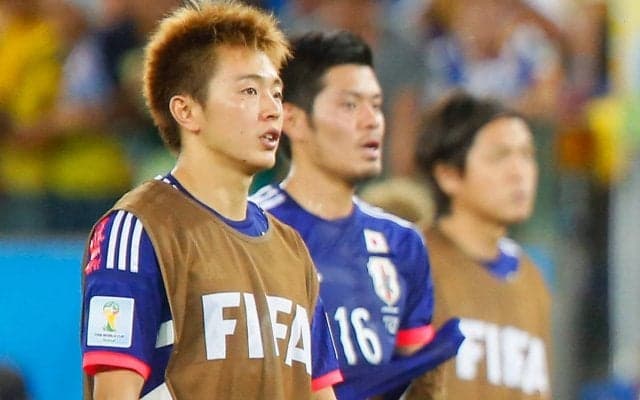 「良い顔してる」「このカラーいいな。好み」Aリーグ移籍の齋藤学が新天地でのユニフォーム手に、背番号は「4」