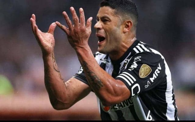 90分で体重が5.7㎏も減少！Jリーグでもプレーした元ブラジル代表FWフッキが高温のピッチでフル出場した結果が衝撃