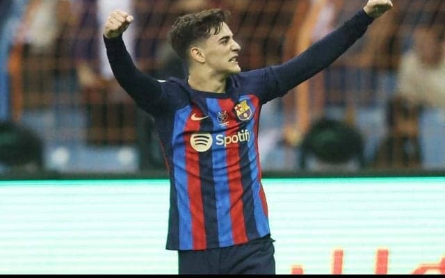 「流石にかっこよすぎんか？」登録が許されたバルセロナMFガビの背番号「6」姿が脚光！チャビ監督も背負った番号継ぐ「ロマンある」