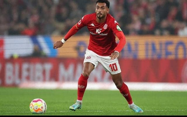 マインツ10番フルジーニが半年でフランスに出戻り、RCランスに買取OP付きレンタル