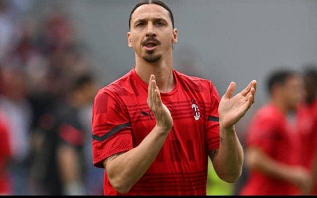 イブラヒモビッチが復帰に前進！　グループ練習に部分合流