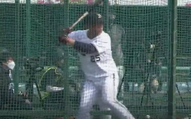 18歳の衝撃超弾道「やっば…なにこれ」　堂々100kgの“風格アーチ”が「えぐいぞ」