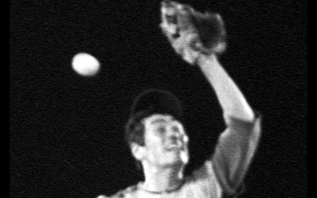 伝説の“宇野ヘディング”で星野仙一はなぜ激怒？　「賭け」に勝った後輩が明かす秘話