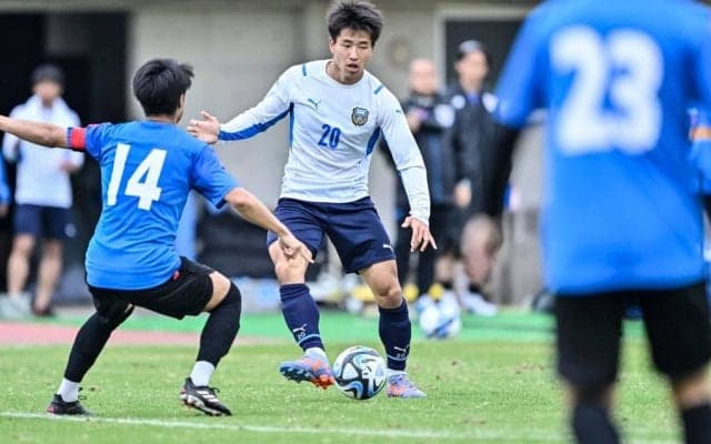 川崎の新人FWが鳥栖との練習試合で「ほぼハーフコート独走ドリブルゴール」見せた！ 会場もどよめいた「合宿最終日の圧巻プレー」