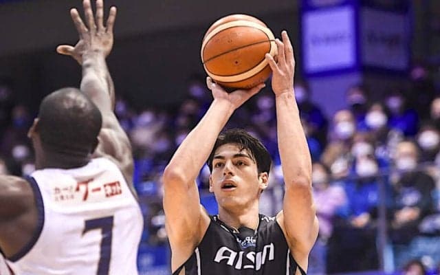 【Bリーグ】バスケは高2から…脅威の成長を遂げたシェーファー アヴィ幸樹に聞く進化の秘訣　前編