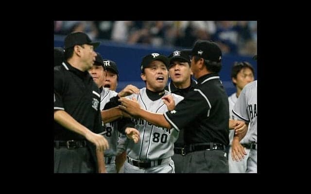 2005年阪神VS中日の伝説の天王山。岡田彰布は判定に激怒、サヨナラ負けのピンチで投手に「むちゃくちゃしたれ」