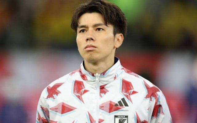 「ビジュ爆発しちゃってます」雑誌の表紙を飾った田中碧の“上目遣い”にファン夢中「かっこよさが異次元」