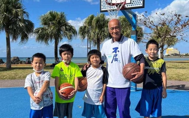 【W杯】FIBAワールドカップ2023開催で湧く沖縄で「伝説のおじい」も練習再開　八村塁、渡邊雄太との対決なるか