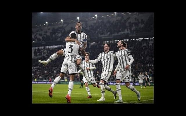 セリエでまたもスキャンダル。13位まで順位を落としたユベントスに何が起きているのか