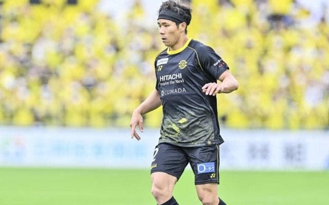 「センスが光ってる」J1柏の左サイドのスペシャリストのイラストの腕前に「通知表オール5説が濃厚に」の声！「筋トレだけでなく似顔絵も上手い」とファン絶賛