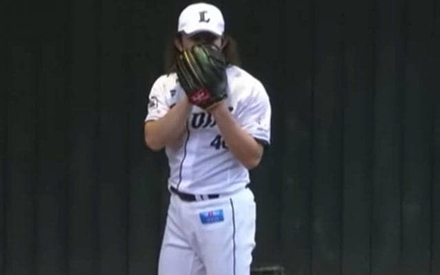 西武に最強右腕「イマロム」現る　衝撃の“完コピ”は「159キロ投げるモノマネ芸人」